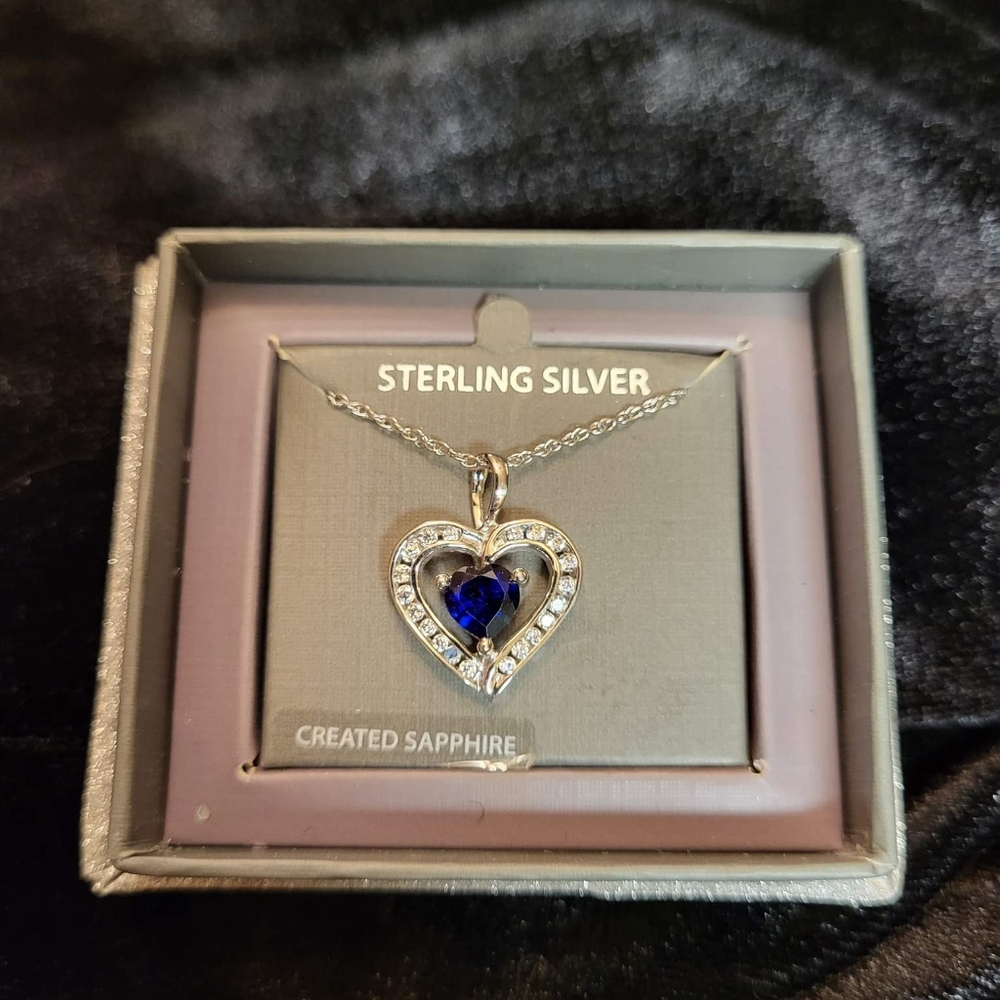 LIKE NEW STERLING SILVER SAPPHIRE HEART NECKLACE
